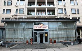 Zhovtneviy Hotel